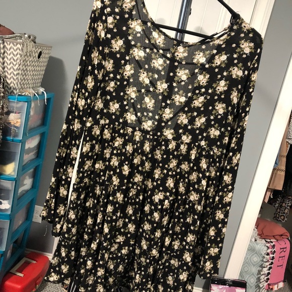 Floral bell sleeve lace up shift dress - Picture 1 of 5